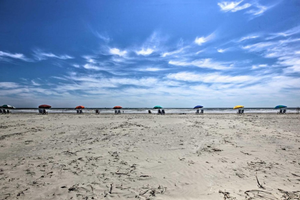 Dog-Friendly Galveston Home - Walk to Beach! Image 32