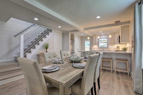 Dog-Friendly Galveston Home - Walk to Beach! image 9